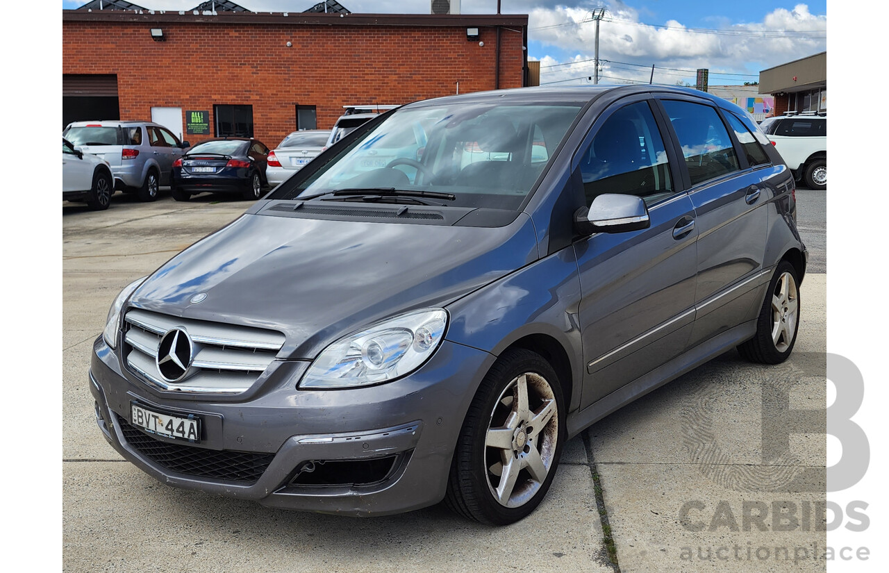 07/2011 Mercedes-Benz B200 245 MY11 5d Hatchback Grey 2.0L