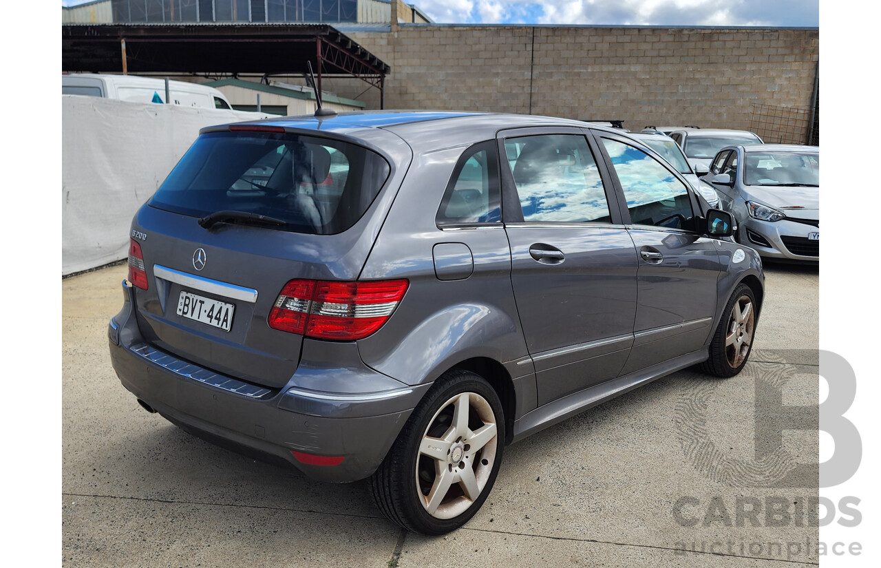 07/2011 Mercedes-Benz B200 245 MY11 5d Hatchback Grey 2.0L