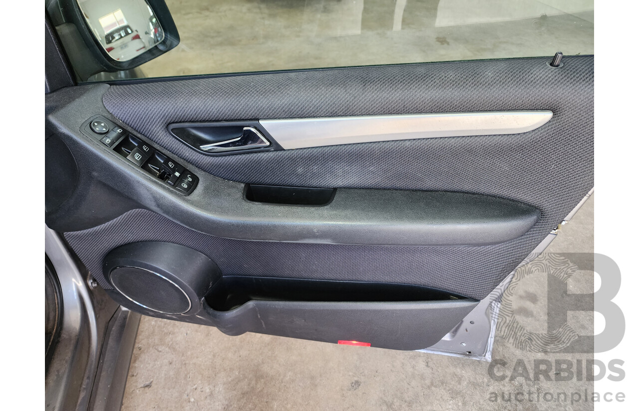 07/2011 Mercedes-Benz B200  245 MY11 5d Hatchback Grey 2.0L
