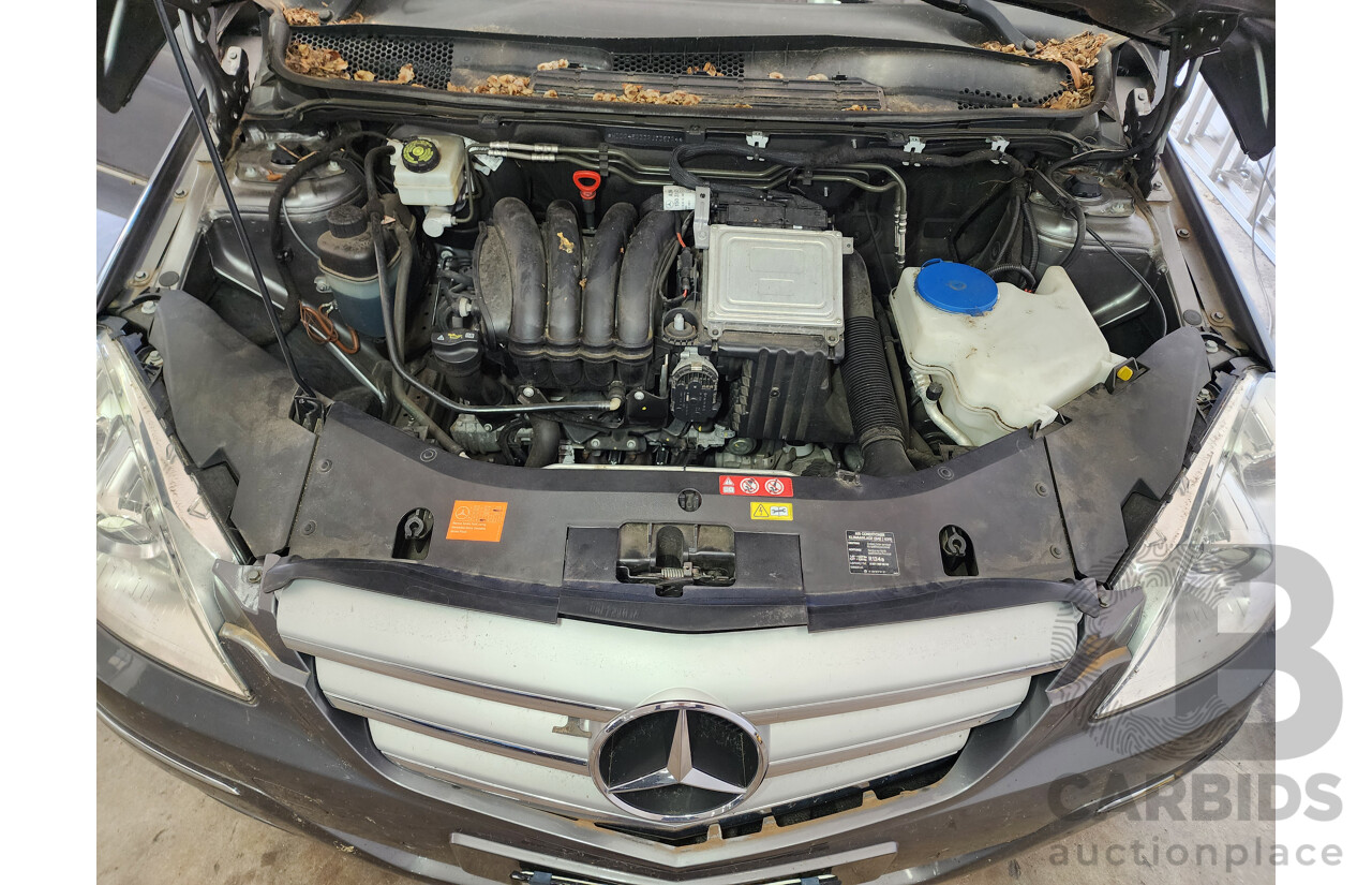 07/2011 Mercedes-Benz B200  245 MY11 5d Hatchback Grey 2.0L