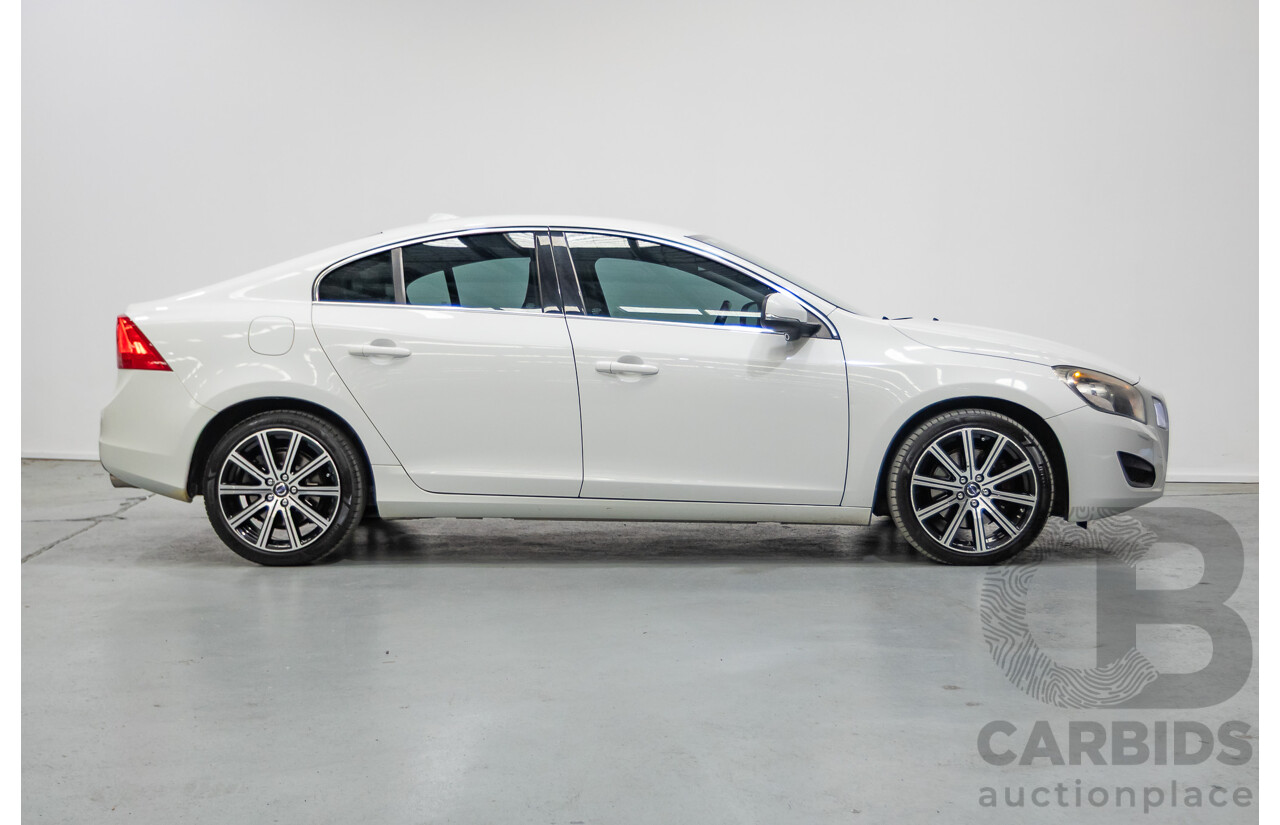 11/2010 Volvo S60 D5 (AWD) F 4d Sedan White Twin Turbo Diesel 2.4L