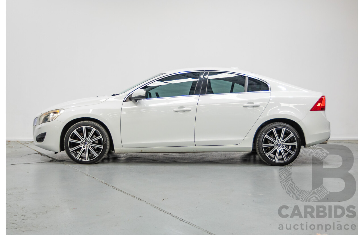 11/2010 Volvo S60 D5 (AWD) F 4d Sedan White Twin Turbo Diesel 2.4L