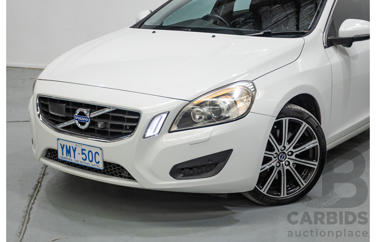 11/2010 Volvo S60 D5 (AWD) F 4d Sedan White Twin Turbo Diesel 2.4L