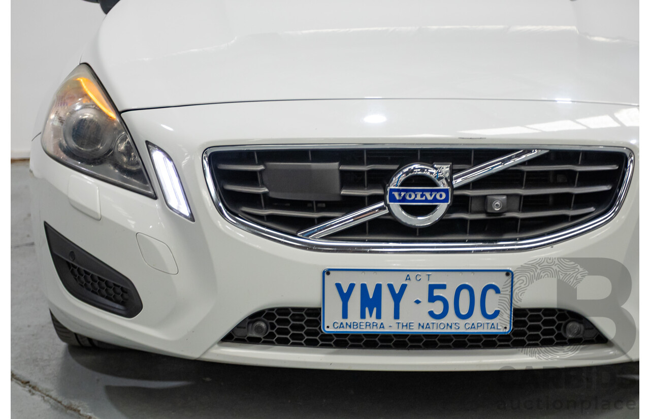 11/2010 Volvo S60 D5 (AWD) F 4d Sedan White Twin Turbo Diesel 2.4L