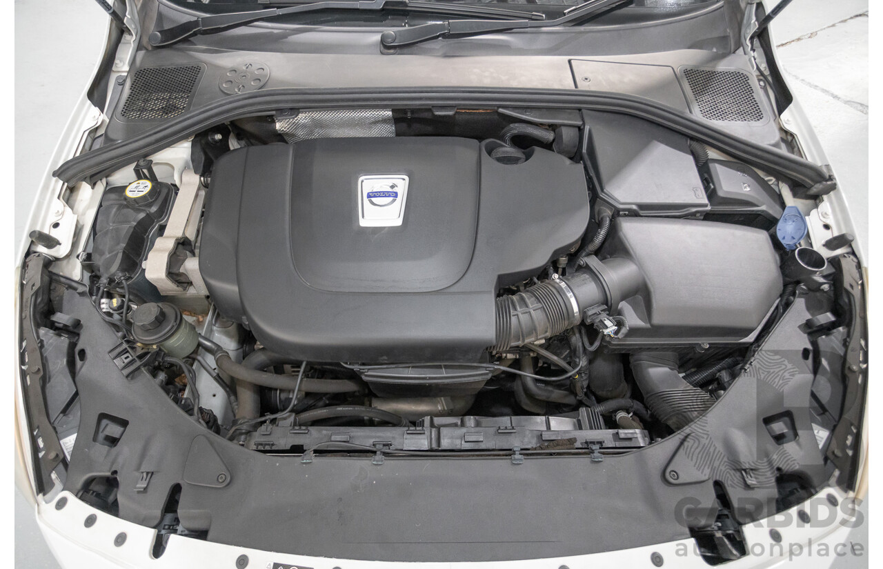 11/2010 Volvo S60 D5 (AWD) F 4d Sedan White Twin Turbo Diesel 2.4L