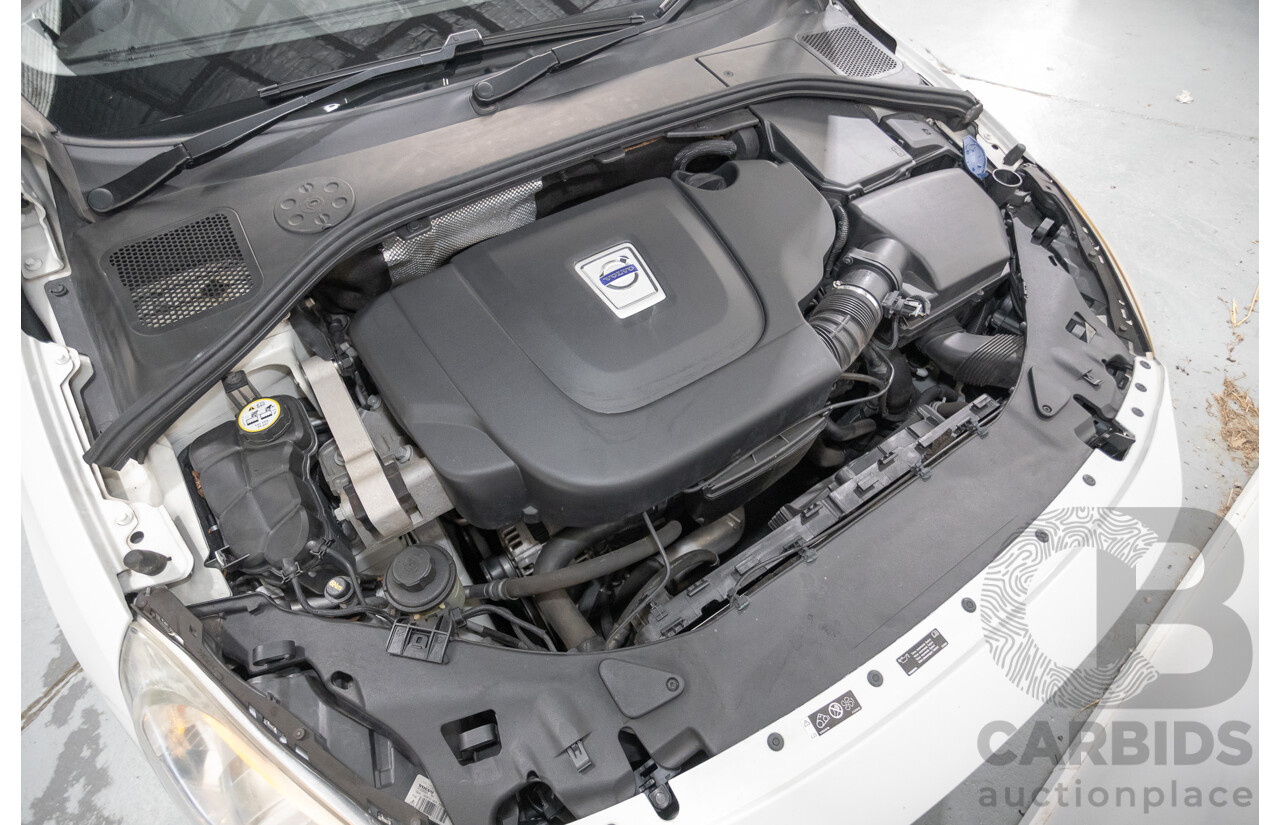 11/2010 Volvo S60 D5 (AWD) F 4d Sedan White Twin Turbo Diesel 2.4L