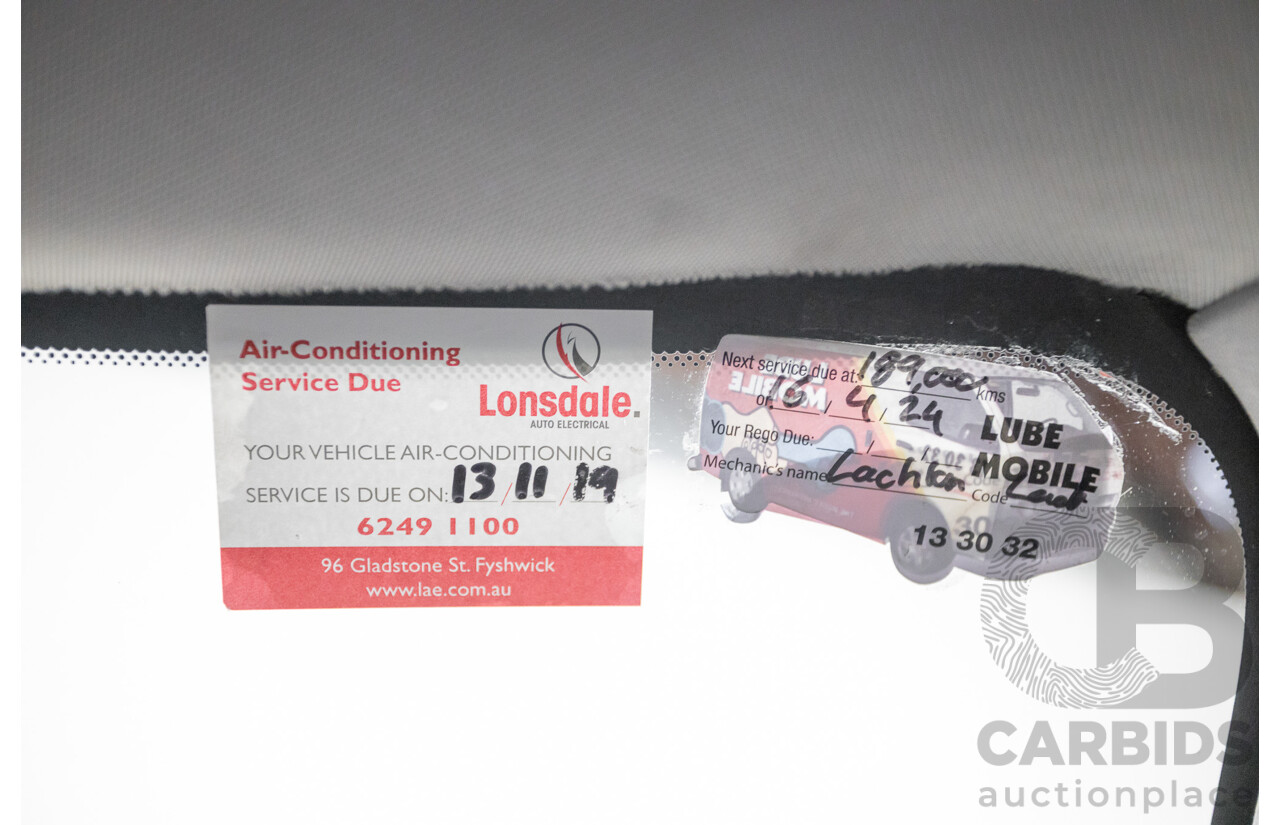 11/2010 Volvo S60 D5 (AWD) F 4d Sedan White Twin Turbo Diesel 2.4L