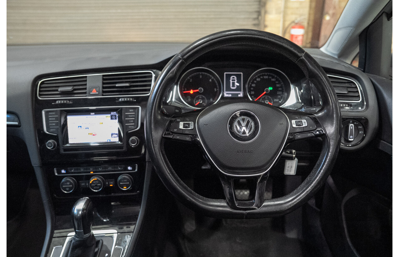 08/2013 Volkswagen Golf 110TDI HIGHLINE AU 5d Hatchback Reflex Silver 2.0L