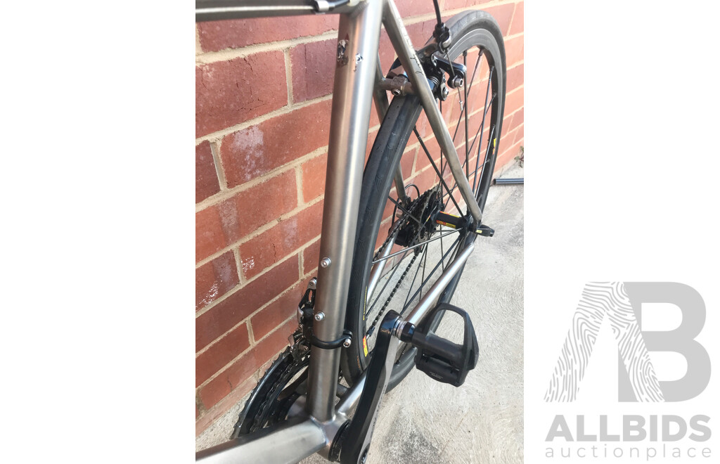 Lynskey Titanium R450 11 Speed Road Bike