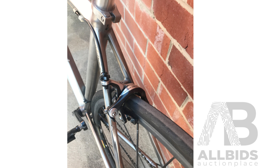 Lynskey Titanium R450 11 Speed Road Bike