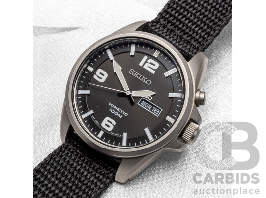 Seiko Kinetic Automatic Black Face Watch - Ref: 5M83-0AA0