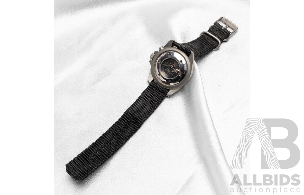 Seiko Kinetic Automatic Black Face Watch - Ref: 5M83-0AA0