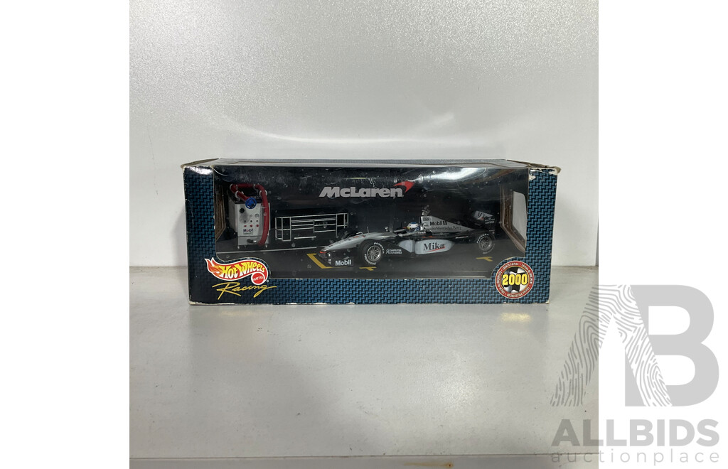 Hot Wheels Racing McLaren Mattel Model Car 1:24 Scale
