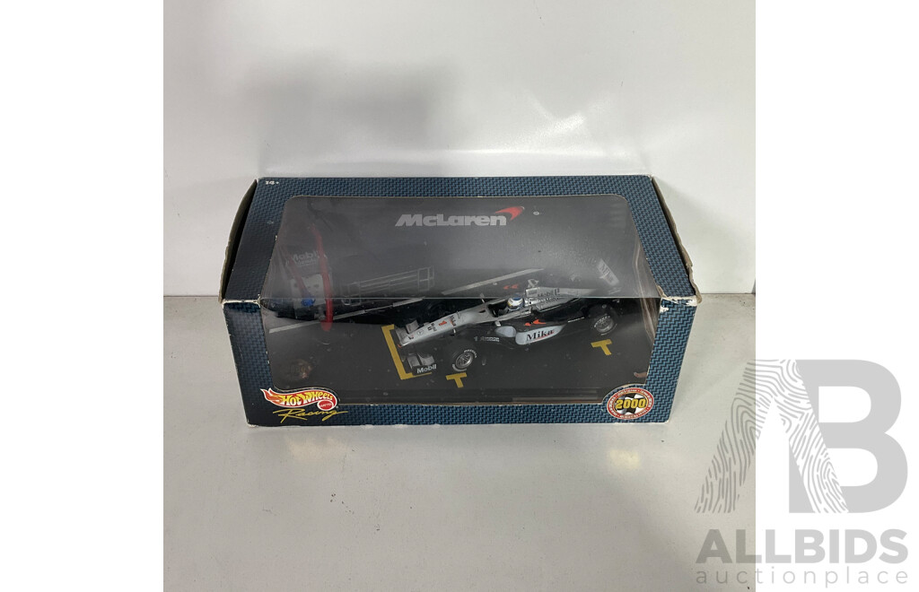 Hot Wheels Racing McLaren Mattel Model Car 1:24 Scale