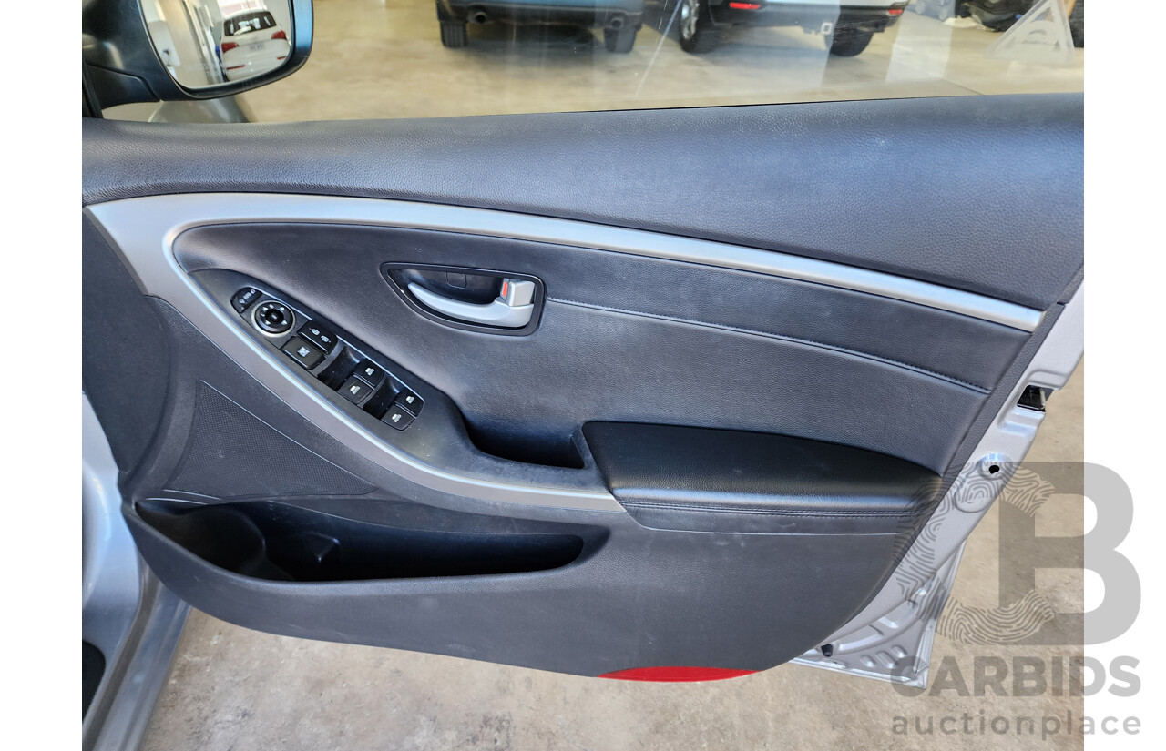 06/2013 Hyundai i30 Premium GD 5d Hatchback Silver 1.8L