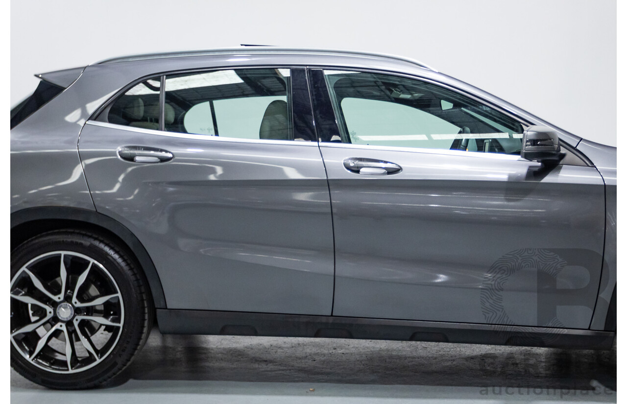 10/2015 Mercedes-Benz GLA 250 4Matic (AWD) X156 MY16 4d Wagon Mountain Grey Metallic Turbo 2.0L