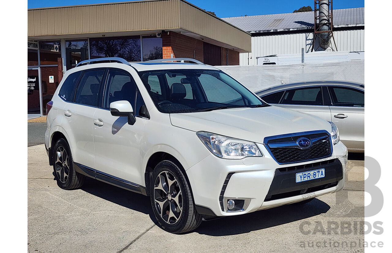 10/2014 Subaru Forester 2.0xt Premium MY14 4d Wagon White 2.0L