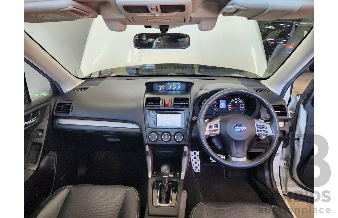 10/2014 Subaru Forester 2.0xt Premium MY14 4d Wagon White 2.0L