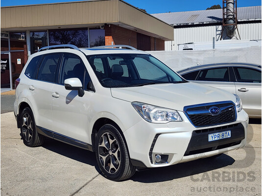 10/2014 Subaru Forester 2.0xt Premium MY14 4d Wagon White 2.0L
