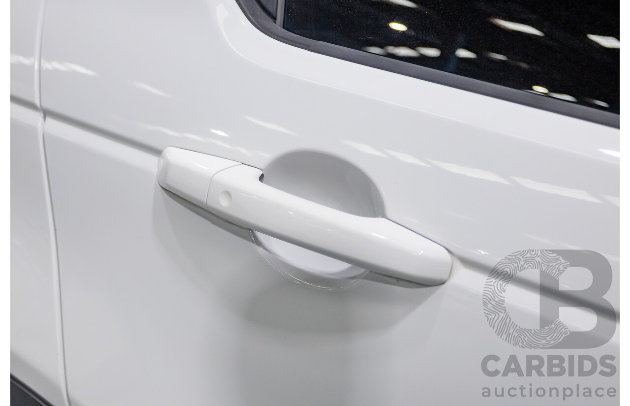 8/2015 Land Rover Discovery Sport SD4 SE (AWD) LC MY16 4d Wagon Fuji White Turbo 2.2L - 7 Seater