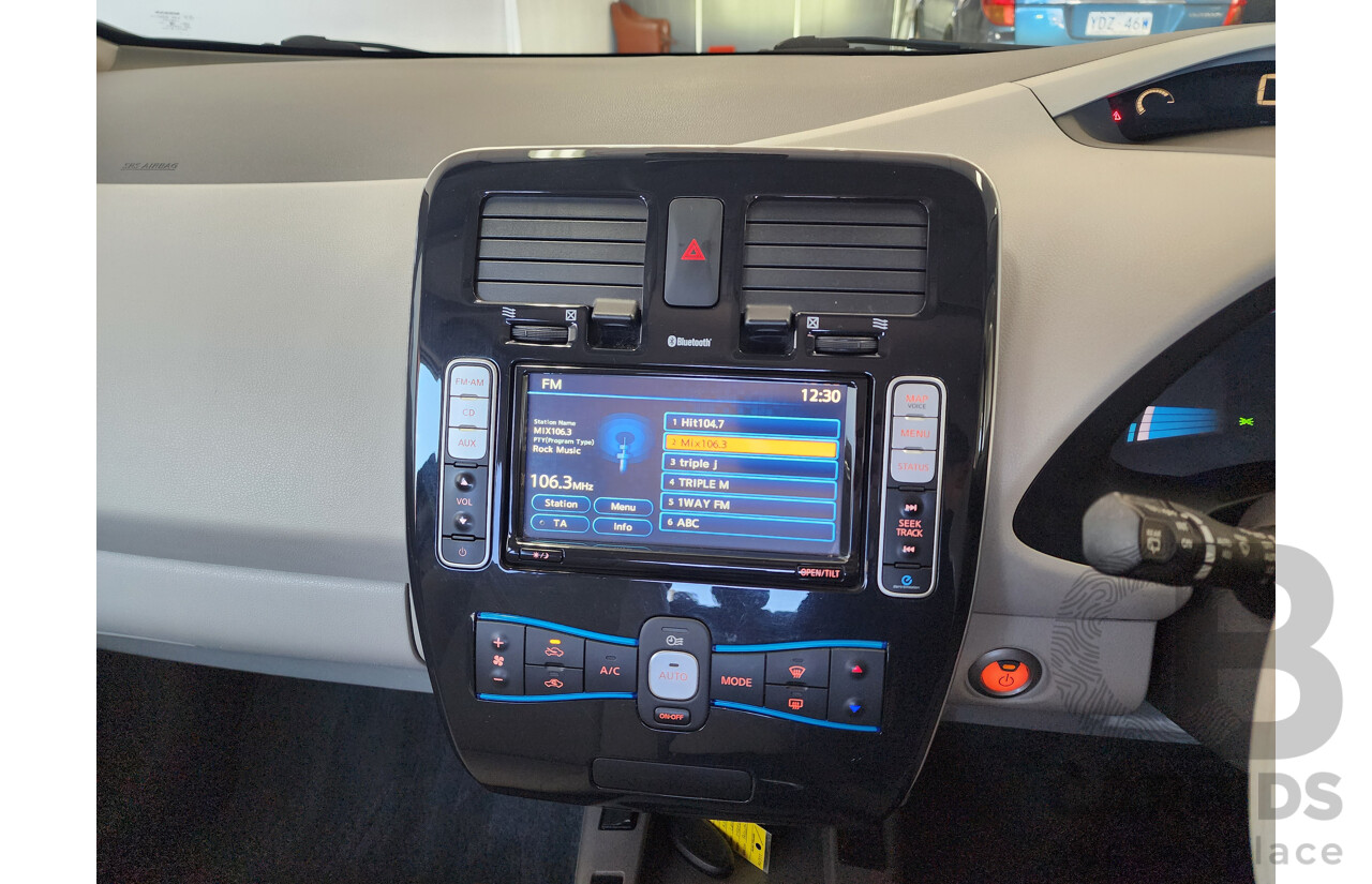 01/2013 Nissan Leaf  ZE0 5d Hatchback Black 0.0