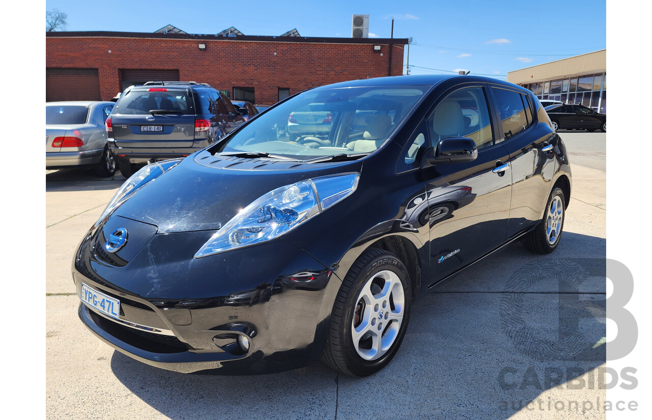 01/2013 Nissan Leaf ZE0 5d Hatchback Black 0.0