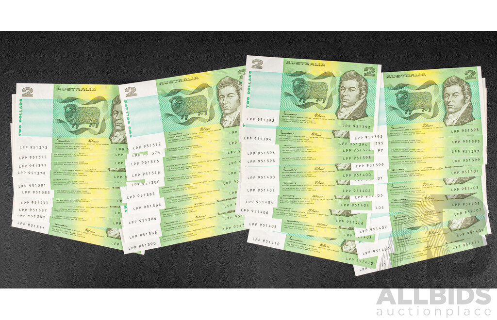 Forty Australian 1985 UNC Two Dollar Notes, R89 Johnston/Fraser Consecutive LPP 951372 - LPP 951411