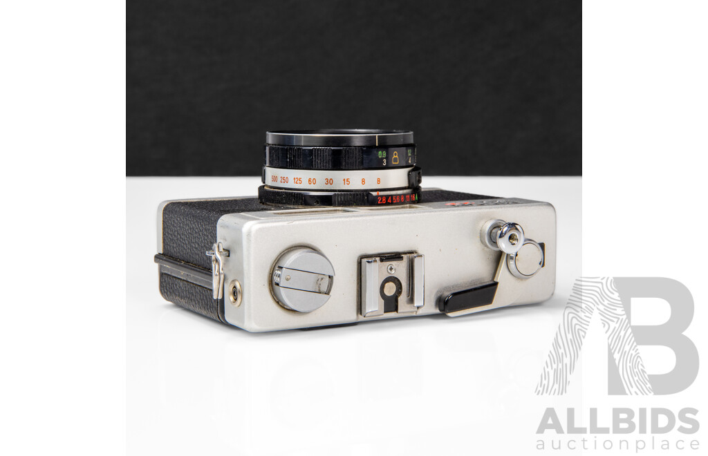 Ricoh 35 ZF 35mm Film Camera with Rikenon 40mm F2.8 Lens