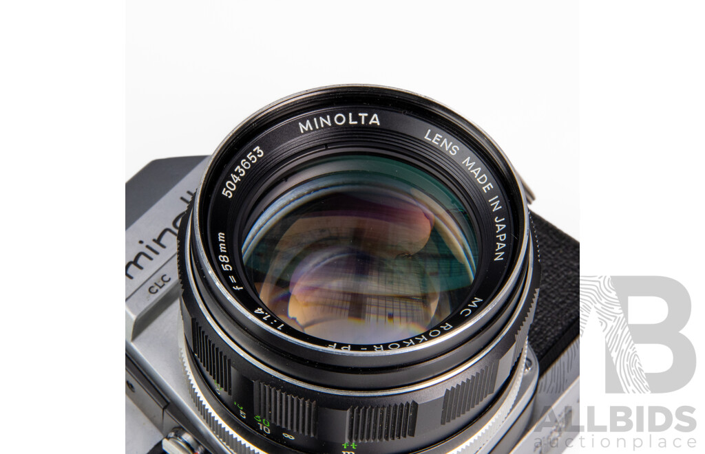 Vintage Minolta SRT 101 35mm SLR Film Camera in Leatherette Case