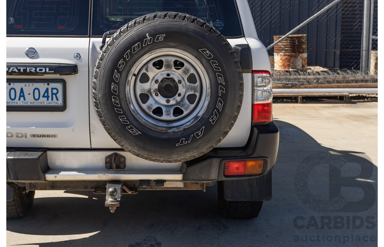 01/2004 Nissan Patrol DX (4x4) GU III 4D Wagon White Turbo Diesel 3.0L