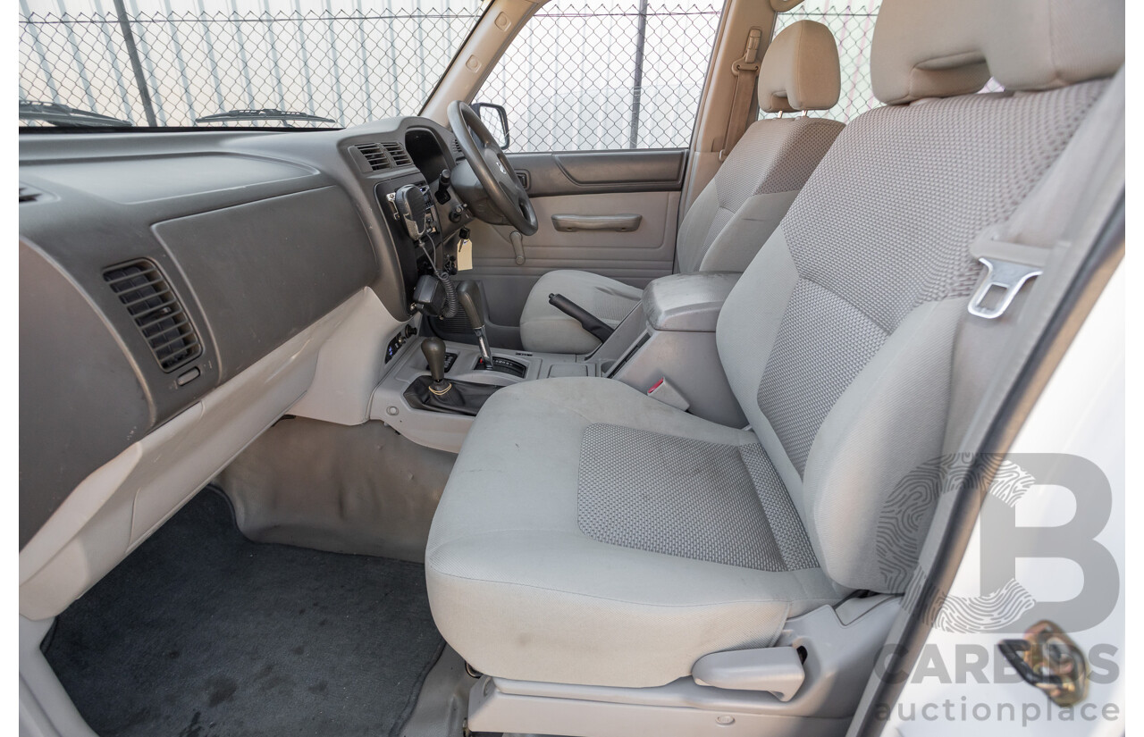 01/2004 Nissan Patrol DX (4x4) GU III 4D Wagon White Turbo Diesel 3.0L