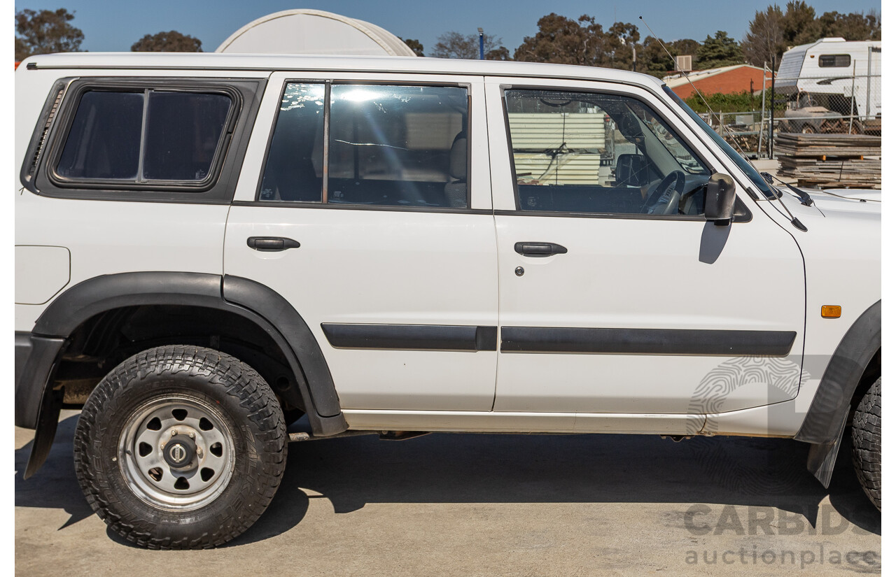 01/2004 Nissan Patrol DX (4x4) GU III 4D Wagon White Turbo Diesel 3.0L