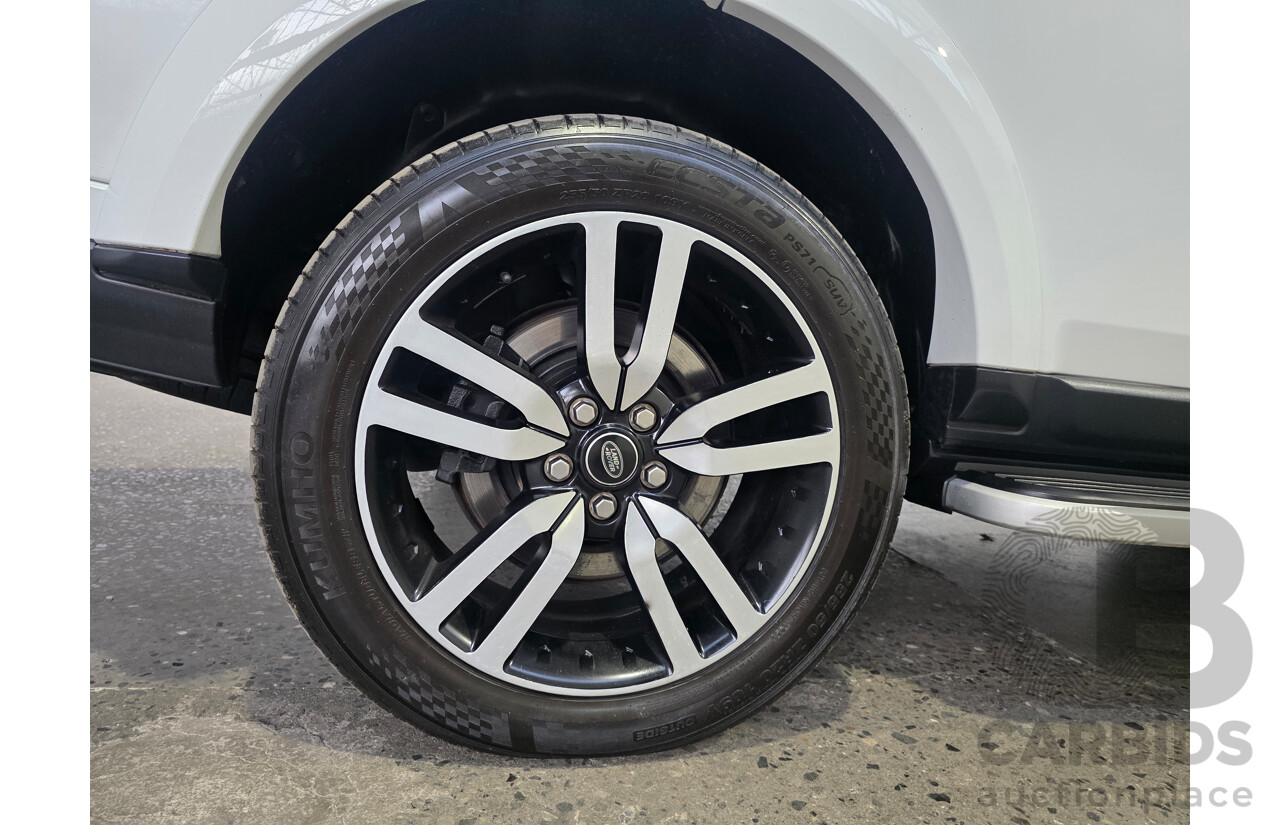 05/2015 Land Rover Discovery 3.0 SCV6 SE 4x4 MY16 4d Wagon White 3.0L