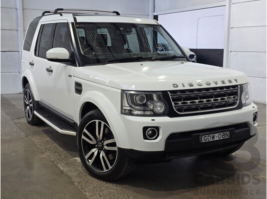 05/2015 Land Rover Discovery 3.0 SCV6 SE 4x4 MY16 4d Wagon White 3.0L