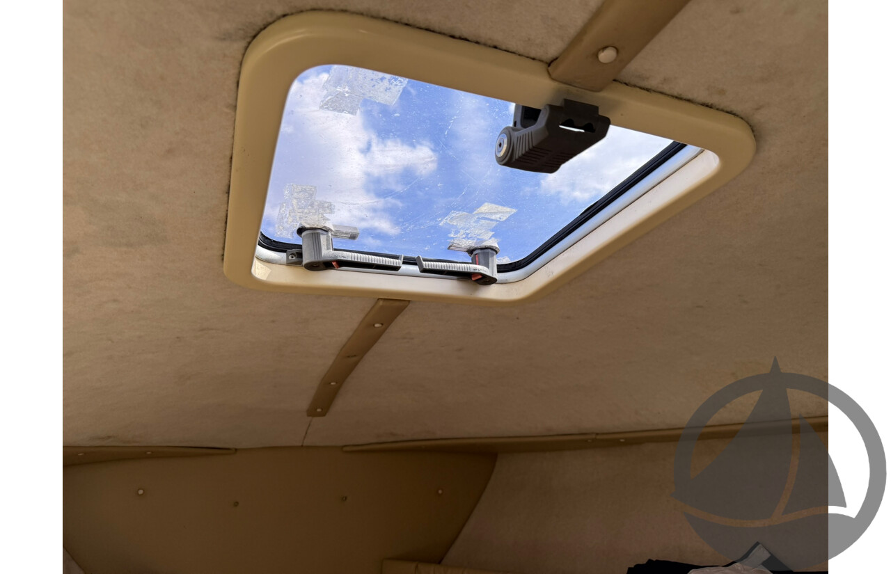 NO RESERVE | 1997 Fastlane 30 Flybridge, Twin Yamaha 300HP Four-Stroke Outboards