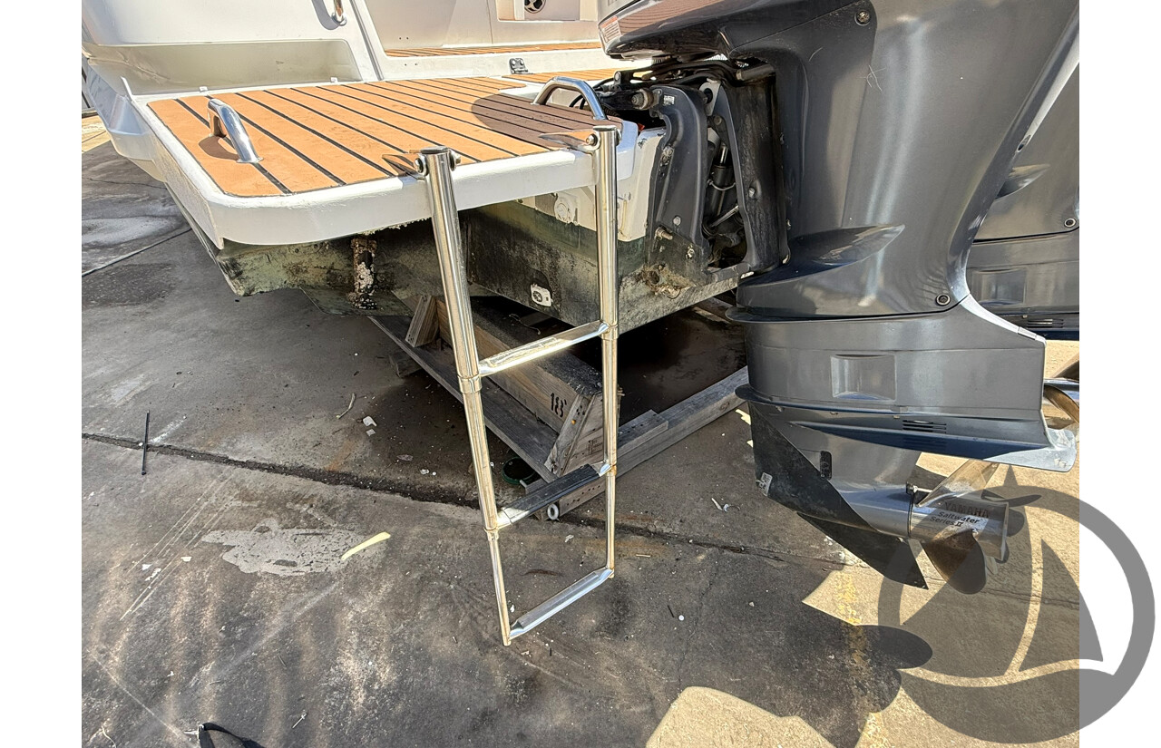 NO RESERVE | 1997 Fastlane 30 Flybridge, Twin Yamaha 300HP Four-Stroke Outboards