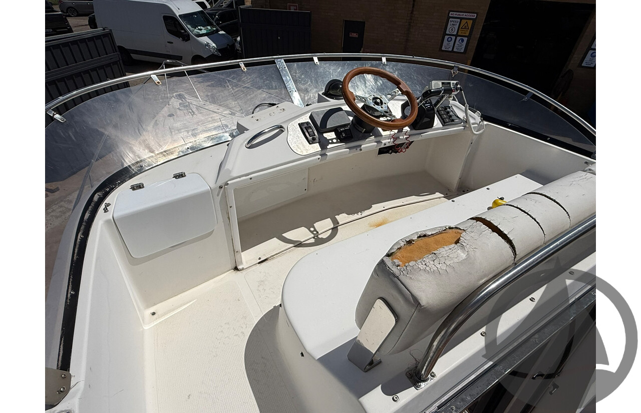 NO RESERVE | 1997 Fastlane 30 Flybridge, Twin Yamaha 300HP Four-Stroke Outboards