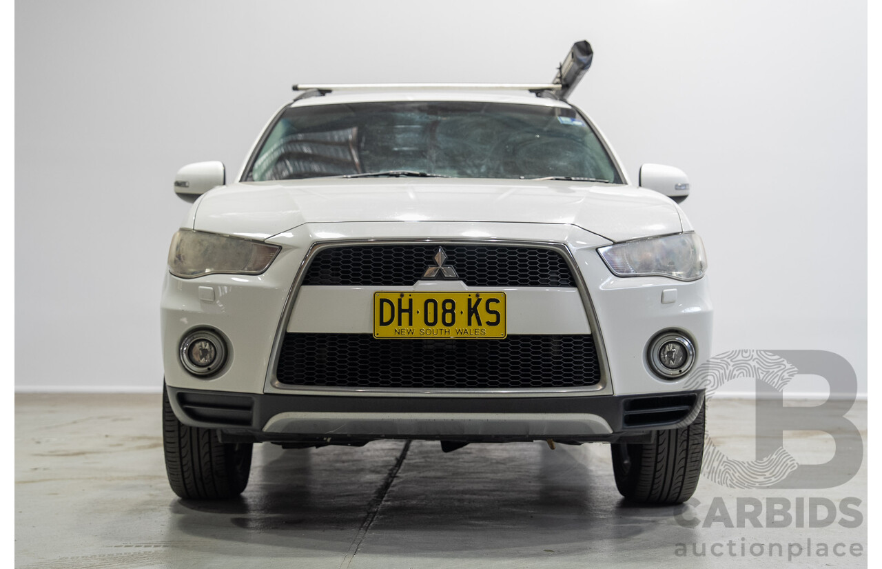 03/2012 Mitsubishi Outlander XLS (4x4) ZH MY12 4d Wagon White 2.4L