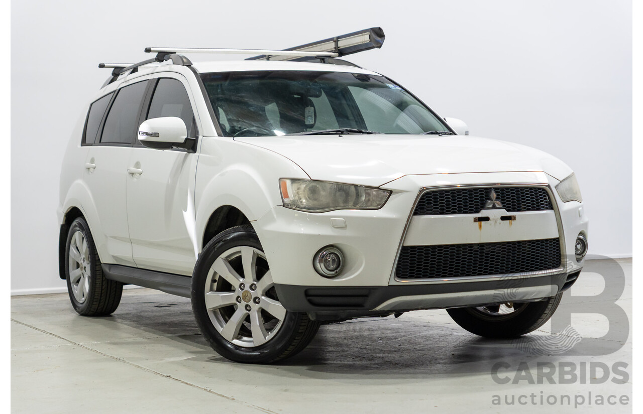 03/2012 Mitsubishi Outlander XLS (4x4) ZH MY12 4d Wagon White 2.4L