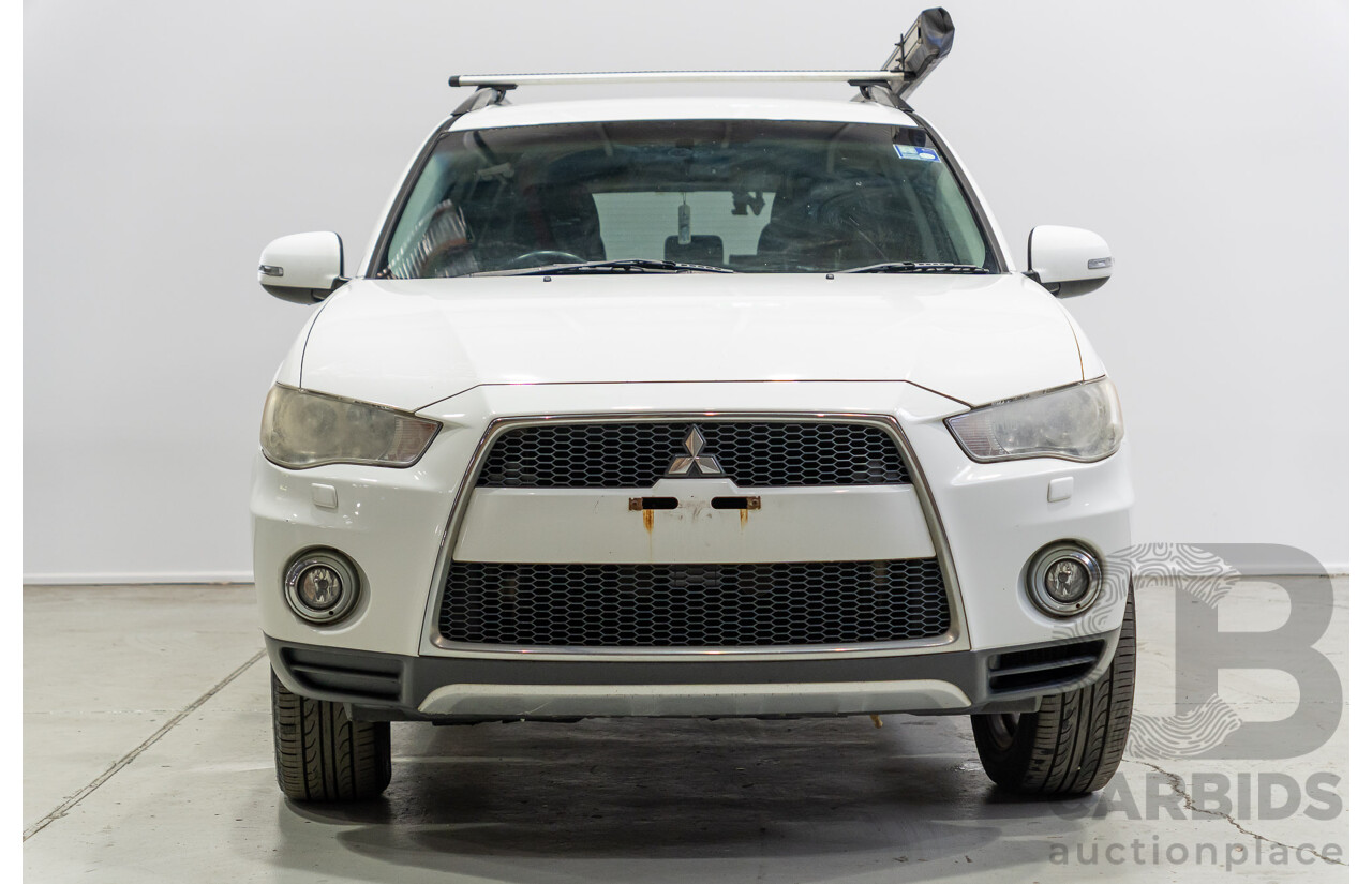 03/2012 Mitsubishi Outlander XLS (4x4) ZH MY12 4d Wagon White 2.4L