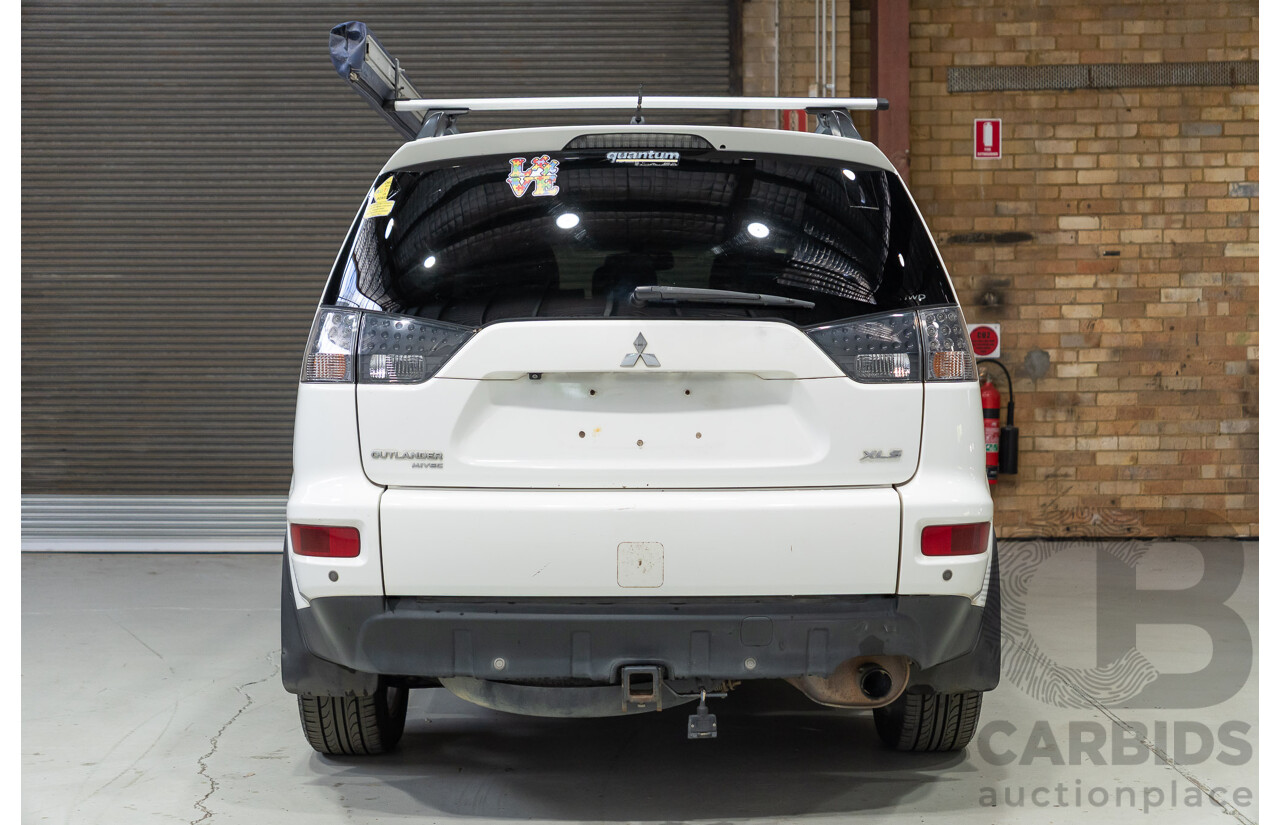 03/2012 Mitsubishi Outlander XLS (4x4) ZH MY12 4d Wagon White 2.4L