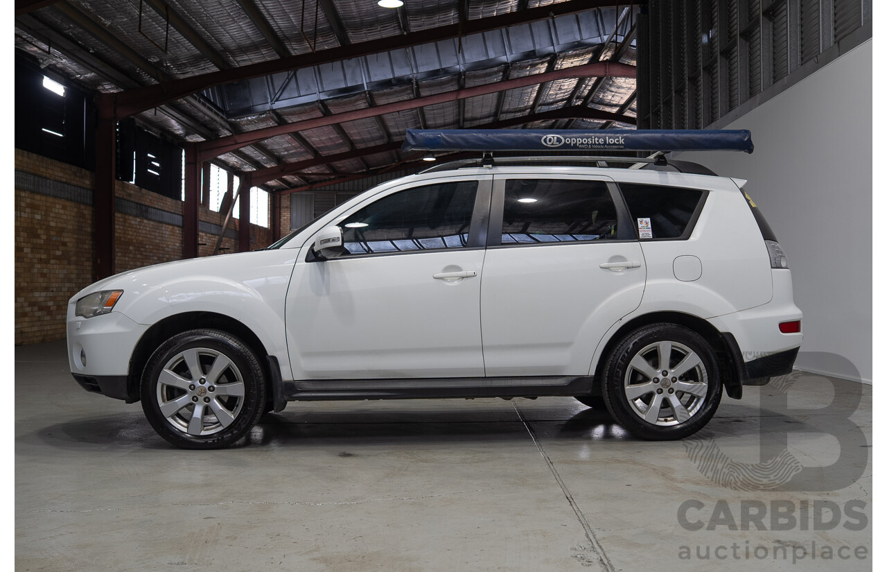 03/2012 Mitsubishi Outlander XLS (4x4) ZH MY12 4d Wagon White 2.4L
