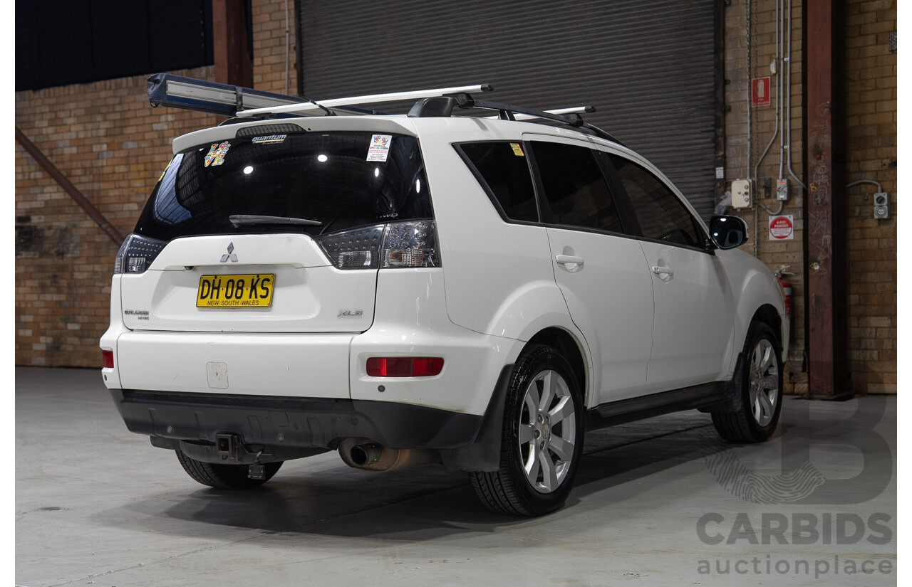 03/2012 Mitsubishi Outlander XLS (4x4) ZH MY12 4d Wagon White 2.4L