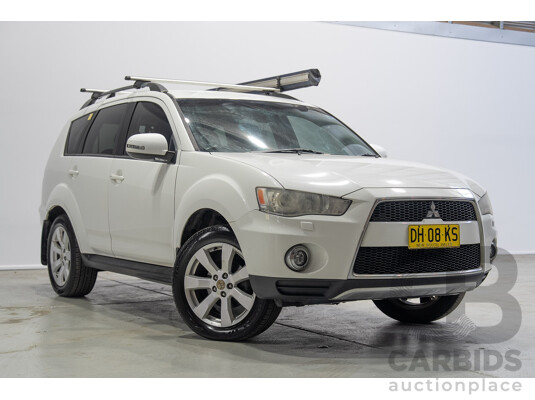 03/2012 Mitsubishi Outlander XLS (4x4) ZH MY12 4d Wagon White 2.4L
