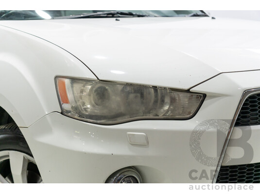 03/2012 Mitsubishi Outlander XLS (4x4) ZH MY12 4d Wagon White 2.4L