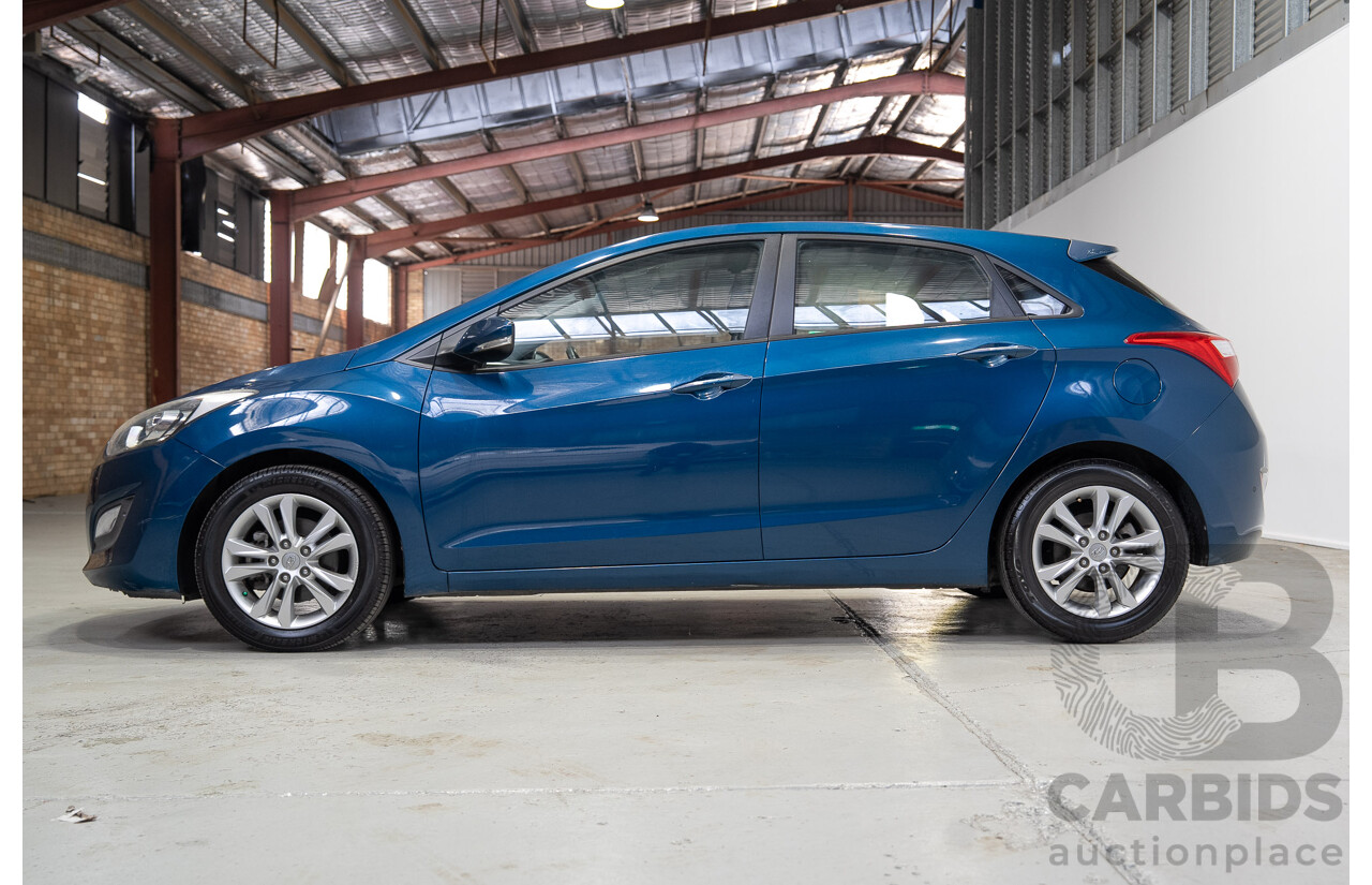 02/2014 Hyundai I30 Trophy GD MY14 5d Hatchback Blue 1.8L