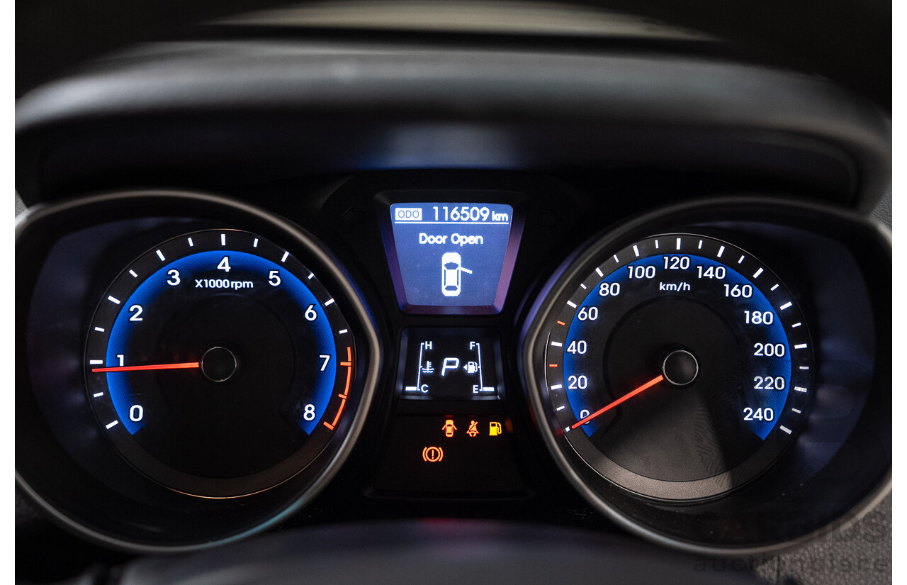 02/2014 Hyundai I30 Trophy GD MY14 5d Hatchback Blue 1.8L