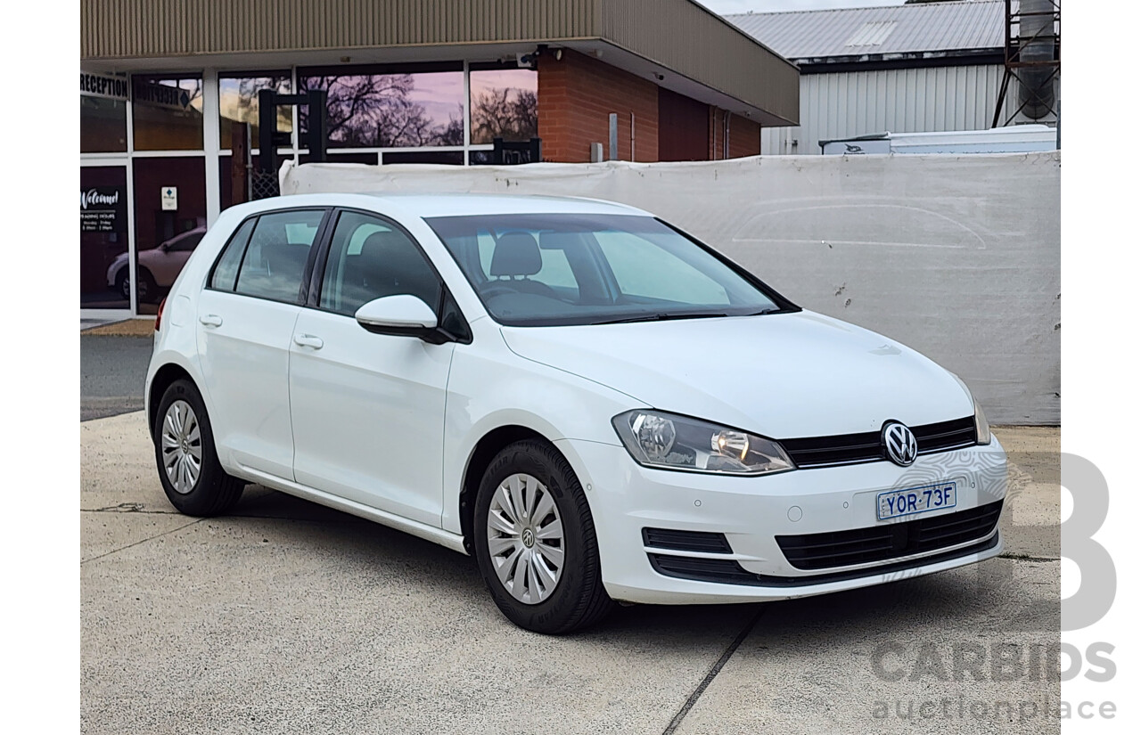07/2014 Volkswagen Golf 90 TSI AU MY14 5d Hatchback White 1.4L