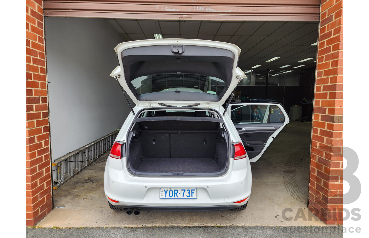 07/2014 Volkswagen Golf 90 TSI AU MY14 5d Hatchback White 1.4L