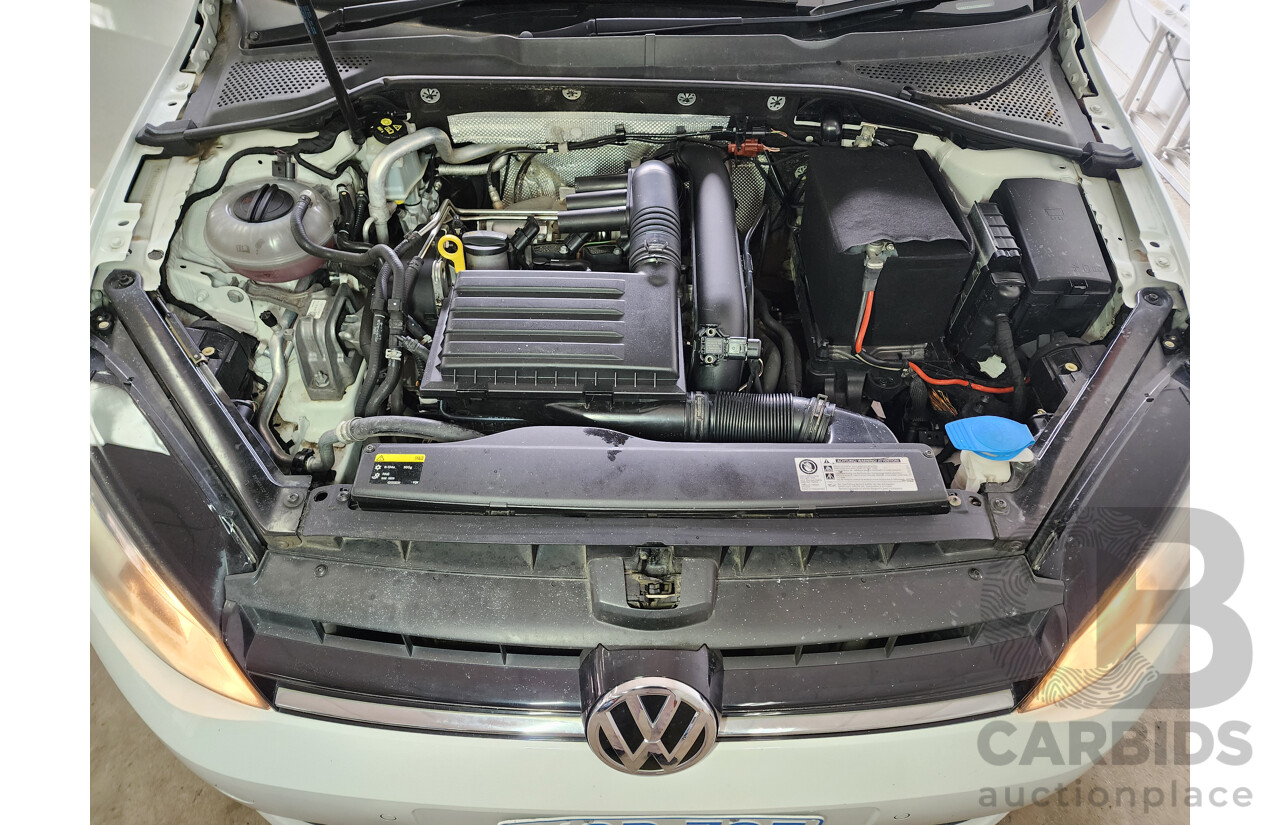 07/2014 Volkswagen Golf 90 TSI AU MY14 5d Hatchback White 1.4L